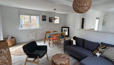 Dans le petit bourg - Foto 2