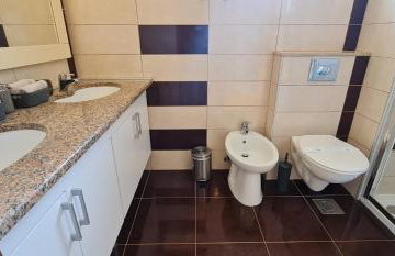 Sunny Garden Villa with Pool - Foto 26