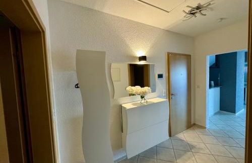 Exklusives Deluxe-Apartment RuheOase-mit Balkon-Parkplatz 7-24 Check-in - Foto 8