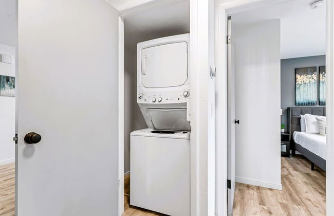 Charming 2BR w King Queen Close to SLC - Foto 29