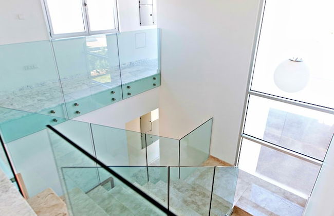 Tranquility Beachfront Villa - Foto 58