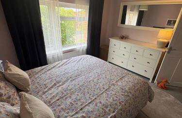 Fairfield Large 4 Bed Log Fire - Photo 21