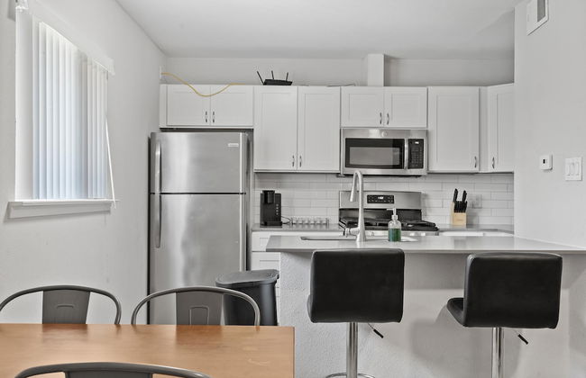 Stylish 1BR Near UT Highland Evonify - Foto 24