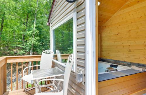 Secluded Cabin, Jacuzzi, Pool Table, King Bed & Fire Pit - Photo 32