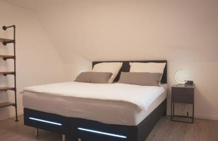 140qm Luxuriöses Penthouse mitten in Schwäbisch Gmünd, 70qm Dachterrasse & Top-Lage, mit WHIRPOOL, Jetzt buchen! - Foto 15