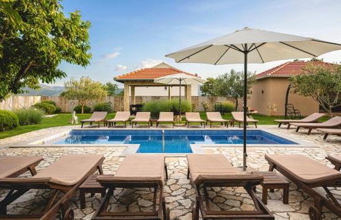 Nice Home In Sestanovac With Kitchen - Foto 10