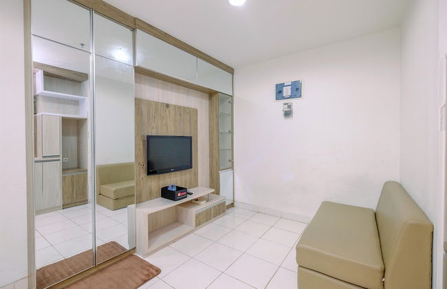 Homey And Comfy 2Br Sentul Tower Apartment - Foto 18