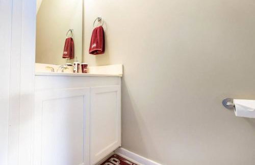 Bulldog Academy. Convenient to MSU. - Foto 8