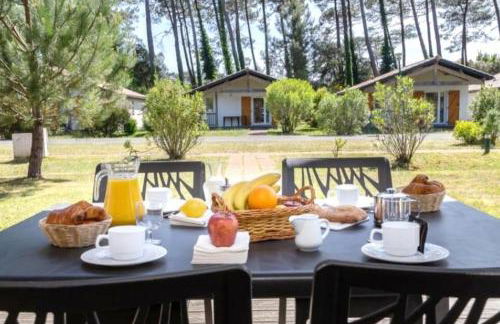 maison cosy avec piscine, tennis, piste cyclable - Foto 13