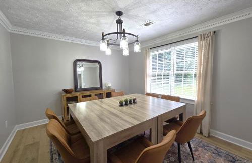 Cozy 5BR Family Retreat Firepit Games Patio - Foto 24