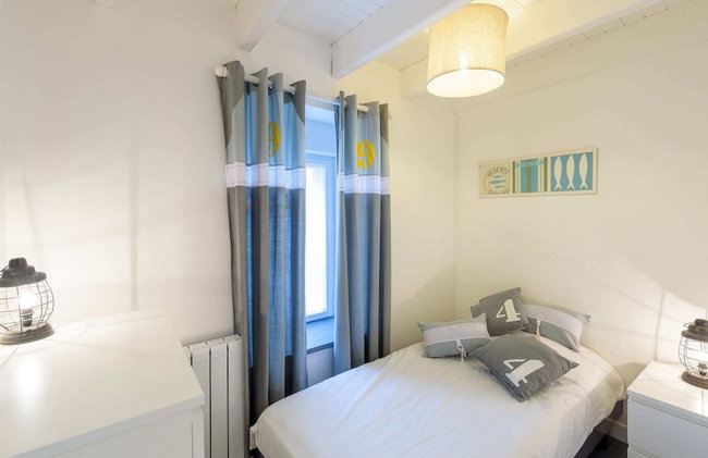 Peaceful Holiday Home in Plouguin With Indoor Pool - Foto 31