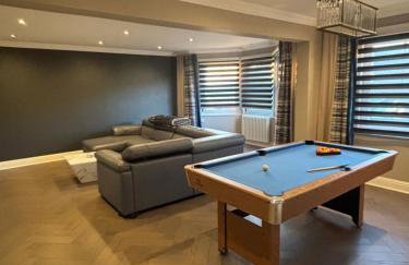 Large Modern Family Home in Murrayfield - Very close to City Centre - 10 mins by Direct Bus - Private Driveway & Garden - Foto 9