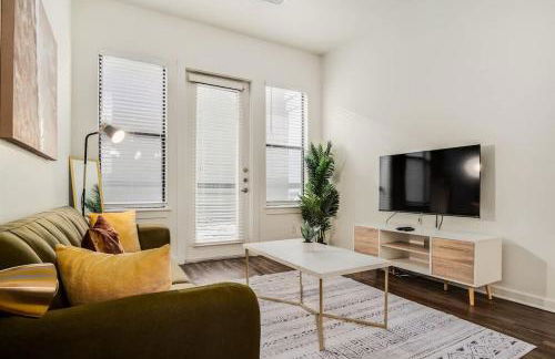 Boulevard Stays Walk to Downtown 1BR SoCo Pool Parking Gym 01 - Foto 11