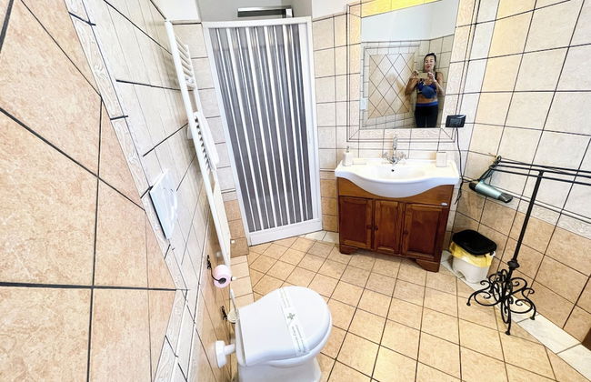 Pool, Jacuzzi and Events Room - Charming Villa in Umbria - Sleeps 24 - Lake View - Foto 50