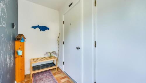 Lakefront Queensbury Home Kayaks and Boat Dock - Foto 4