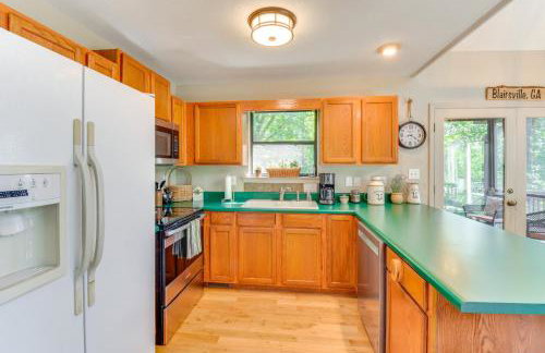 Mountain Cabin with Covered Decks and Fire Pit! - Foto 8