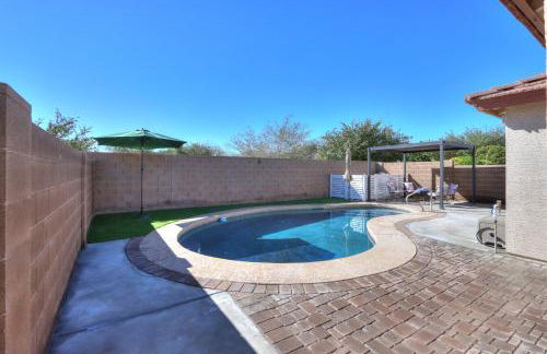 Private Mini Serene Oasis with Pool - Photo 4