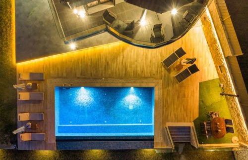 Violet Beach Front Private Villa - Foto 41