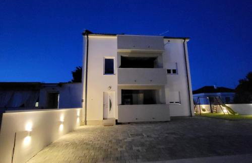 New family apartments Franka, Sabunike - Photo 36