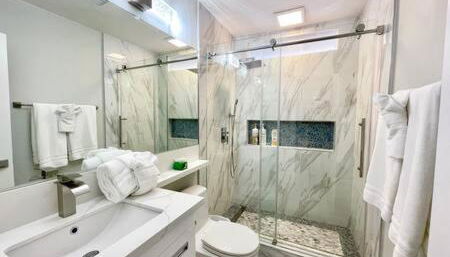 Rainforest Villa 4 Bedroom PoolSpa Walk2Disneyland - Foto 4