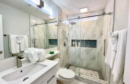 Rainforest Villa 4 Bedroom PoolSpa Walk2Disneyland - Foto 4