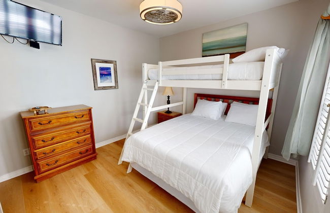 SPC 9136 - Ground Floor 2 BR short walk to beach right by pool by RedAwning - Foto 3