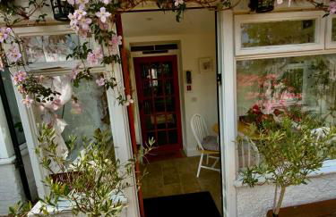 The Nest - Cosy Holiday Cottage - Photo 40