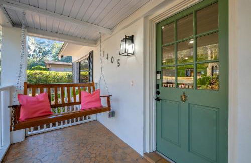 Spacious 4BD - Central Stay with Backyard & Games - Foto 14