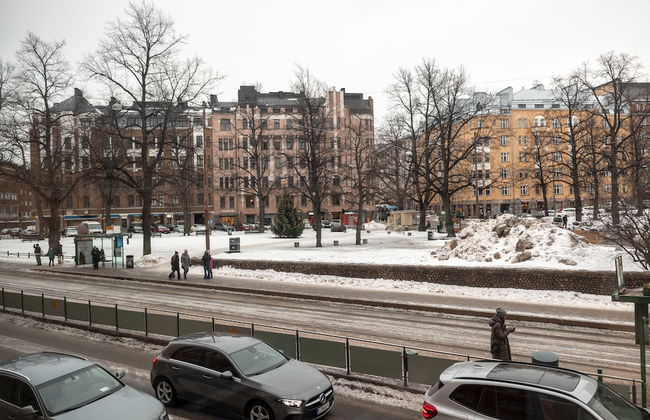 2ndhomes Cozy 1BR Apartment with Balcony - Photo 18