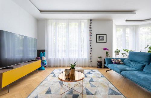 4-room apartment Place de la Mairie - City Center - Foto 4