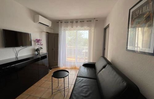 T2 JuanOnTheBeach - Photo 7