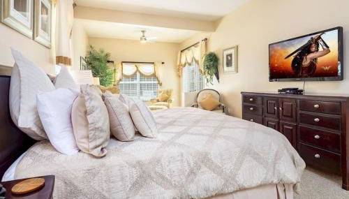 Luxury South Facing Pool Hot Tub Pool Table Air Hockey Gym BBQ 2 Miles to Disney - Foto 5