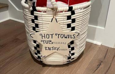 Brand New Luxury home 2022-Hot Tub-Pet Friendly - Foto 69