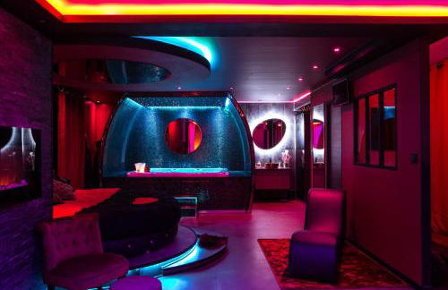 L'Insolite Spa Privatif ''Suite Luxueuse-Jacuzzi" - Photo 6