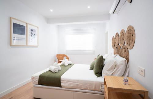 Ronda Suites junto estación tren y hospitales - Foto 21