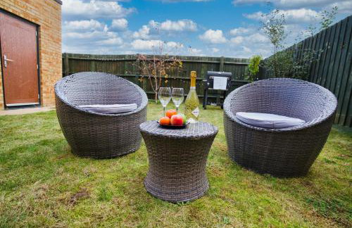 Milton Keynes new 5-Bedrooms 14guests Contractor family holiday Free Parking - Foto 76