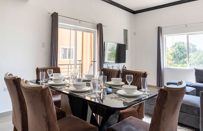 Luxury Living Modern & Contemporary Home With Brand New Pool in Manor Park - Foto 18