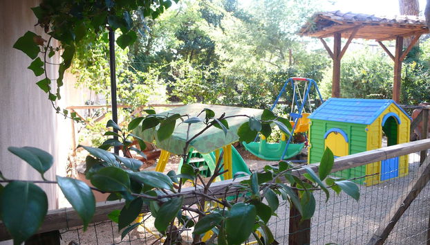 Area giochi per bambini (all'aperto)