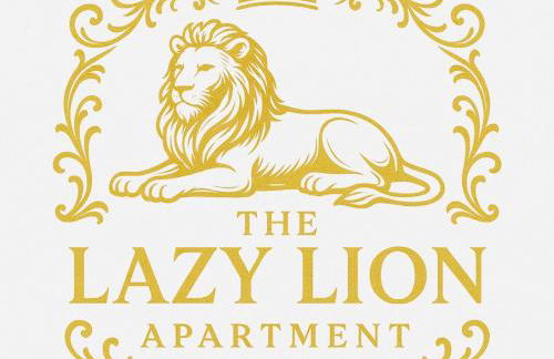 THE LAZY LION - Spacious 2 Bedroom - Town Centre Holiday Home Apartment - Photo 3