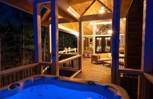 Winter Retreat in the Pines, Cozy Cabin & Fire Pit Nights - Foto 27