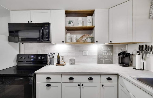 Little Gray Cabin 2 Bedroom Home by RedAwning - Foto 11