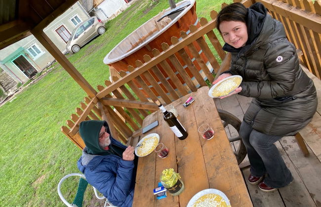 Room in Guest Room - Cozy Rural Retreat in Roşia Montana - Photo 16