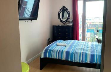 2 Bed Flat with Balcony - Zone 1 Central London - Foto 13