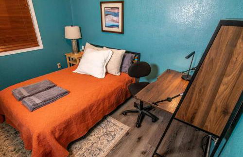 Spacious Family Home with Hot Tub - Foto 21