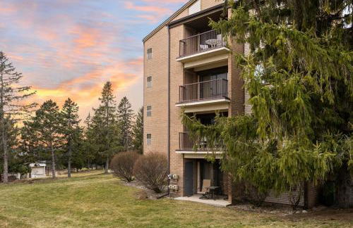 Lakeview Golf Retreat 1BDR Condo at Resort 5057 - Photo 104