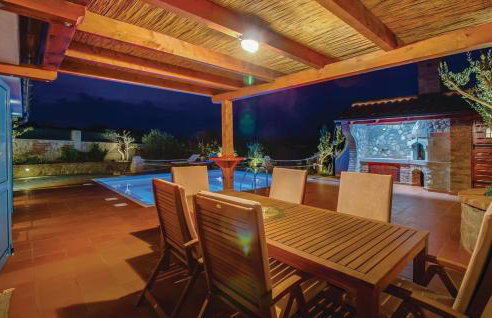 Vila s bazenom Mavrinac - Foto 4