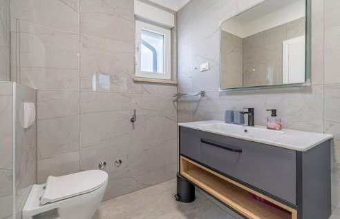 5 Bedroom Nice Home In Vidulini - Photo 42