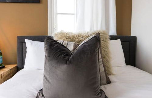 Downtown Luxury Large Townhome Lots Of Beds - Foto 40