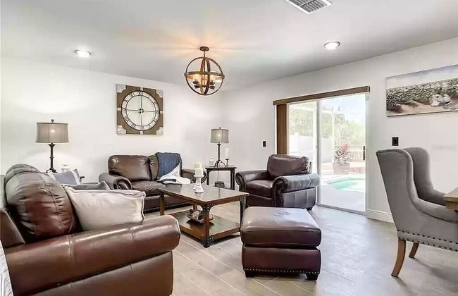 Windwood Villa 4 Bedroom Home by RedAwning - Foto 25