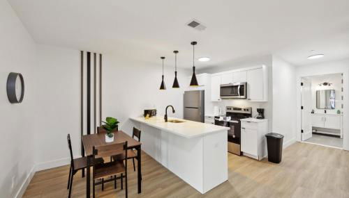 Market View Residence 601 I 1 Bedroom 1 Bathroom - Foto 2